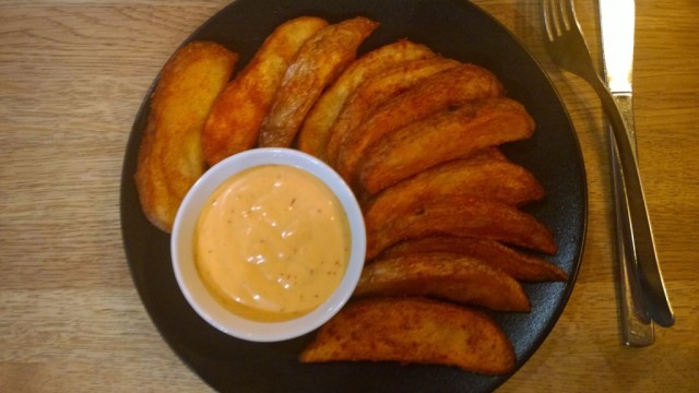Cheeky Chicos Review, Blackfriars: Best Value Mexican Bar & Restaurant in London? 2 Potato wedges Cheeky Chico London