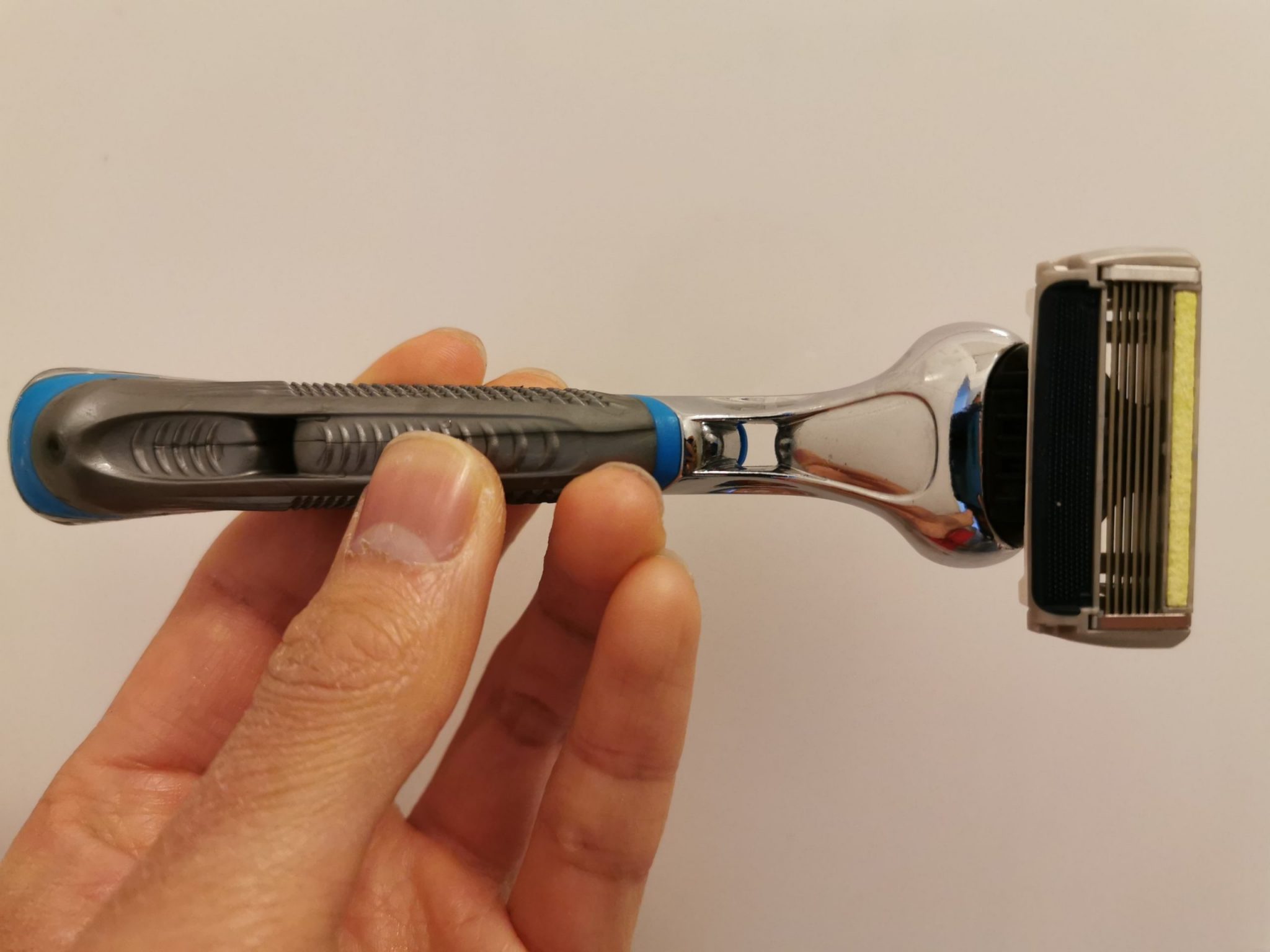 4 Best Shave Clubs & Razors Reviewed Dollar Shave Club vs Harry's vs