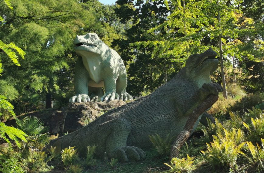 Crystal Palace Park dinosaurs