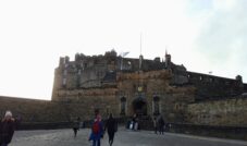 edinburgh castle entrance