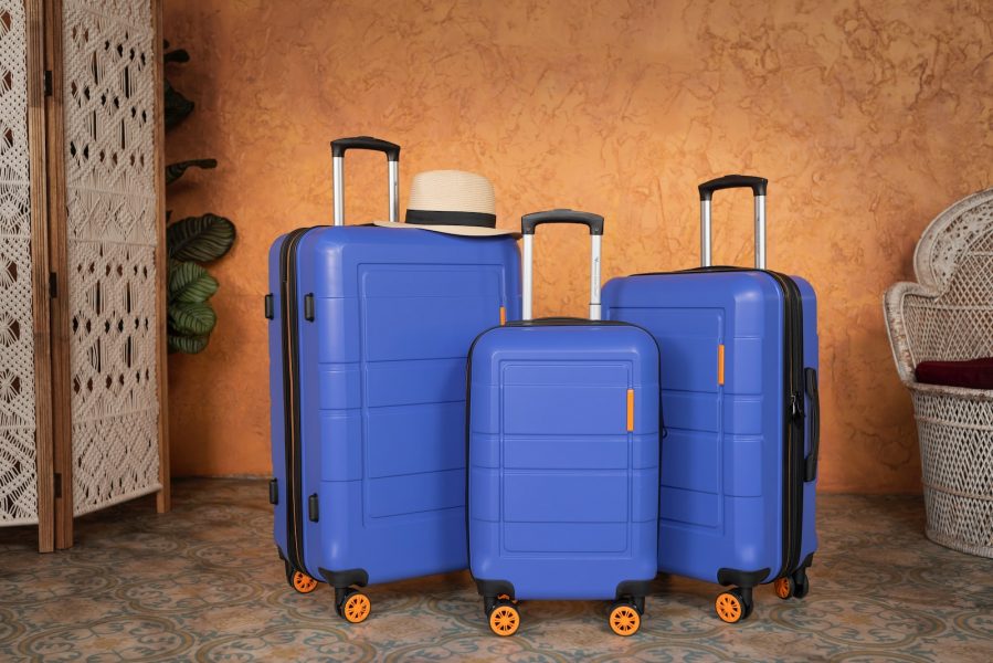 Best Zipperless Suitcases 2023 How To Lock, Are They Worth It? Elite