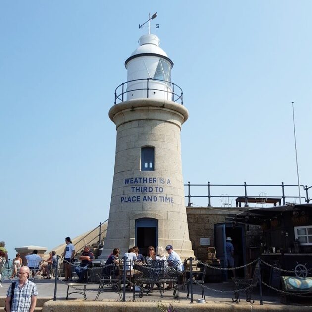 the lighthouse chanpagne bar folkestone